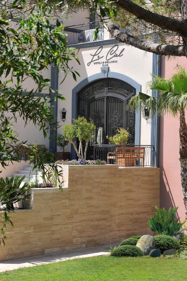 Le Ciel Hotels & Wellness Club Çeşme Extérieur photo